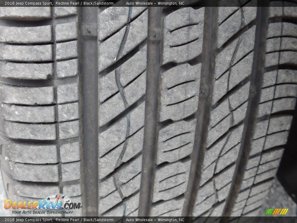 2018 Jeep Compass Sport Redline Pearl / Black/Sandstorm Photo #10