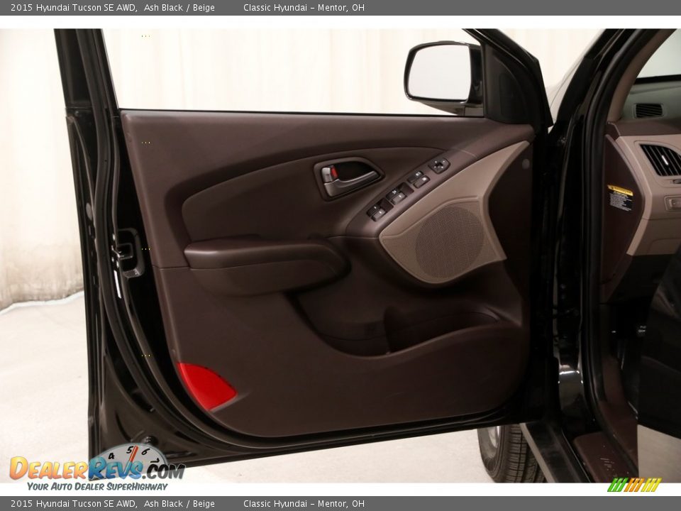 2015 Hyundai Tucson SE AWD Ash Black / Beige Photo #4