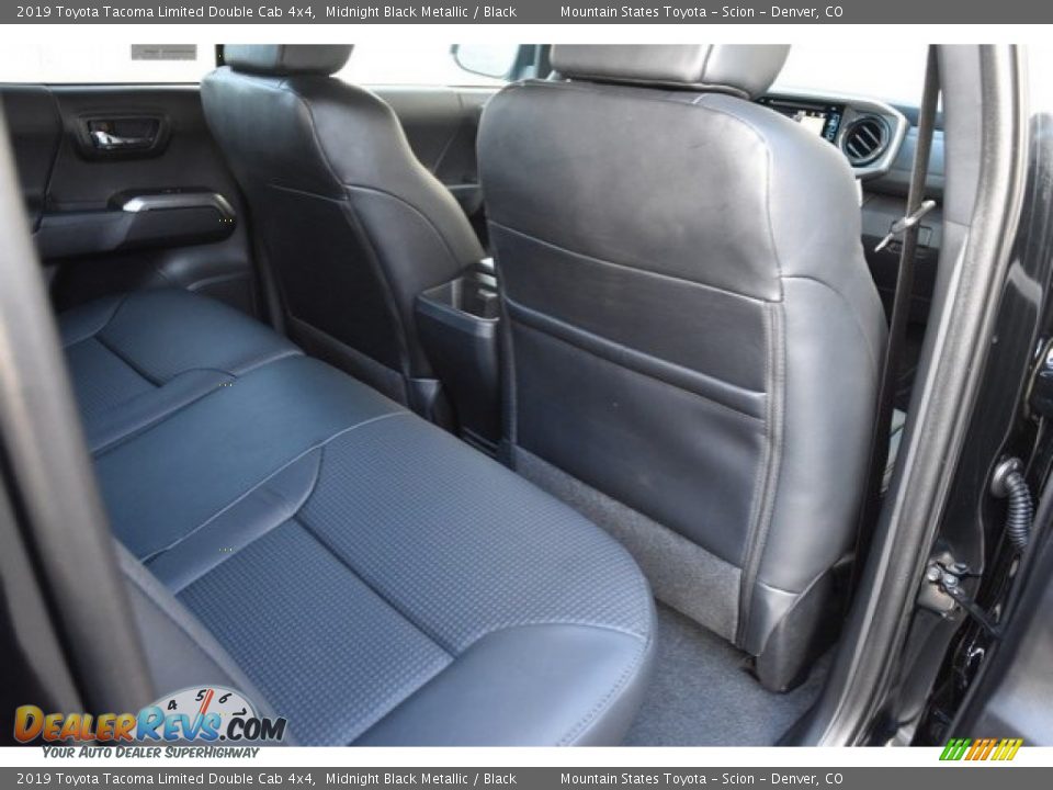 2019 Toyota Tacoma Limited Double Cab 4x4 Midnight Black Metallic / Black Photo #17