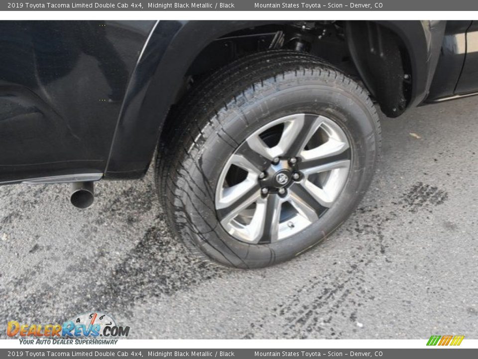 2019 Toyota Tacoma Limited Double Cab 4x4 Midnight Black Metallic / Black Photo #34