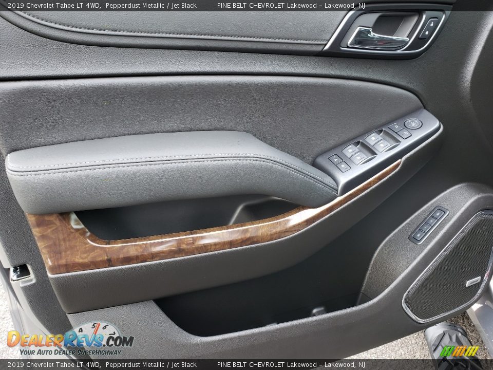 2019 Chevrolet Tahoe LT 4WD Pepperdust Metallic / Jet Black Photo #8