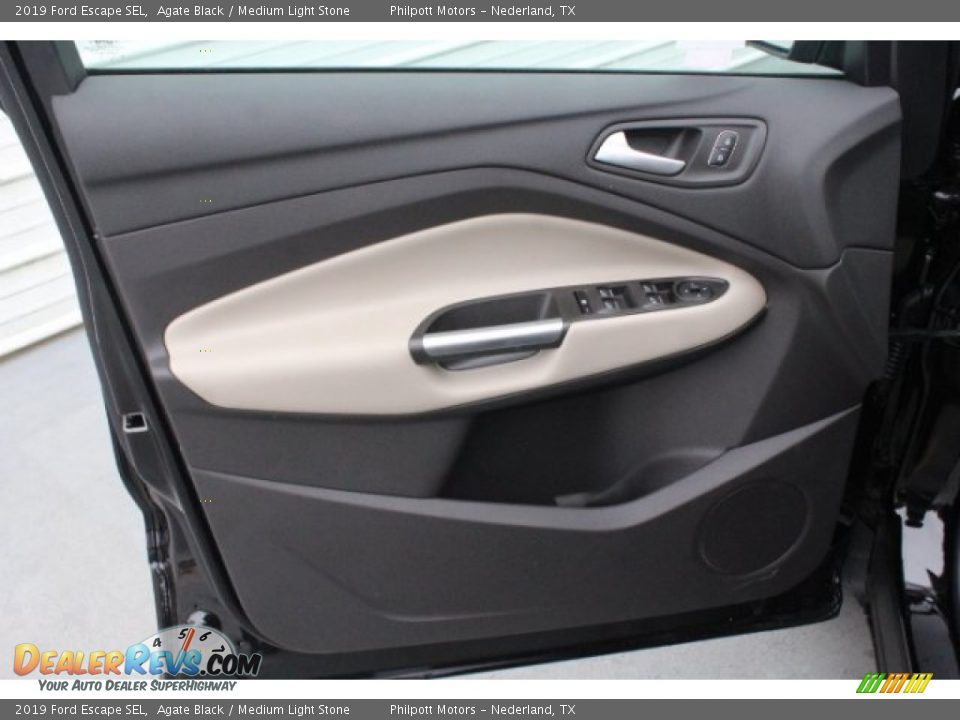 2019 Ford Escape SEL Agate Black / Medium Light Stone Photo #12