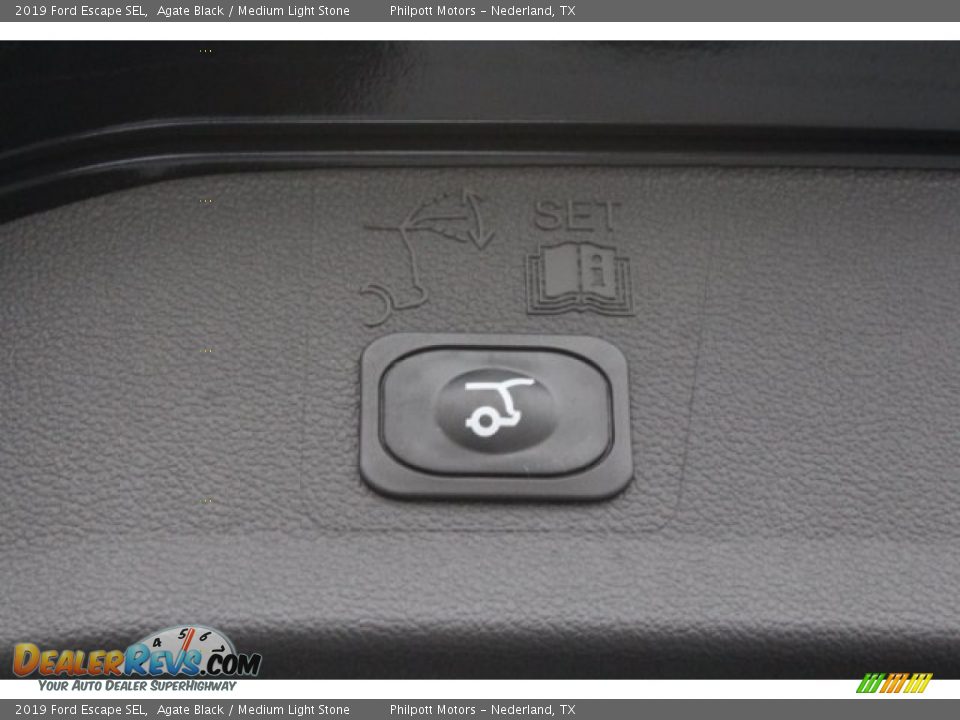 2019 Ford Escape SEL Agate Black / Medium Light Stone Photo #28