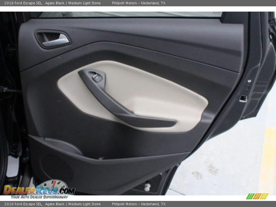 2019 Ford Escape SEL Agate Black / Medium Light Stone Photo #29