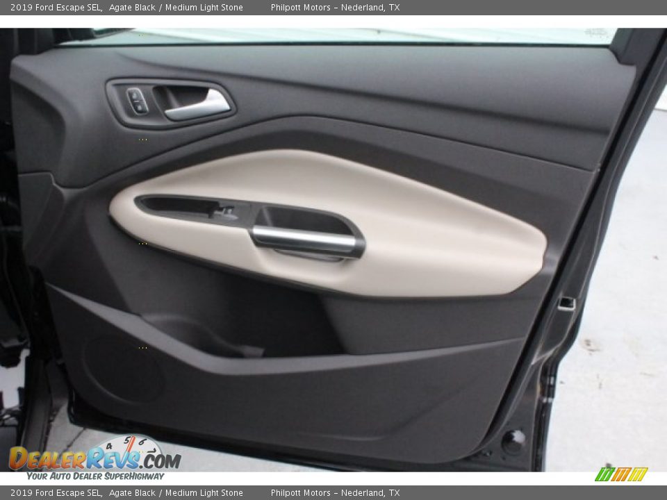 2019 Ford Escape SEL Agate Black / Medium Light Stone Photo #31
