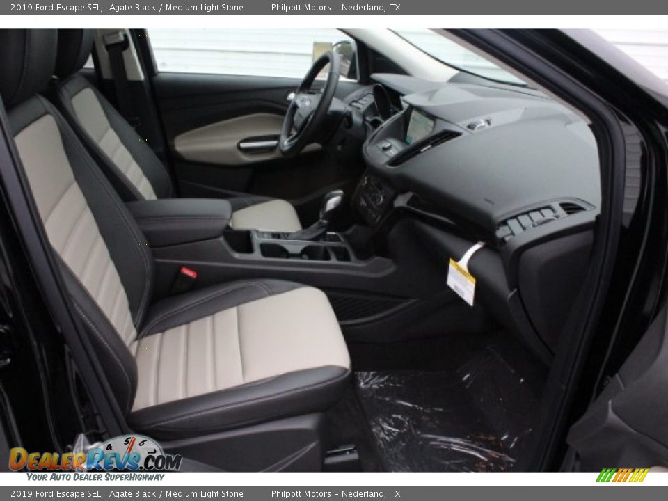 2019 Ford Escape SEL Agate Black / Medium Light Stone Photo #33