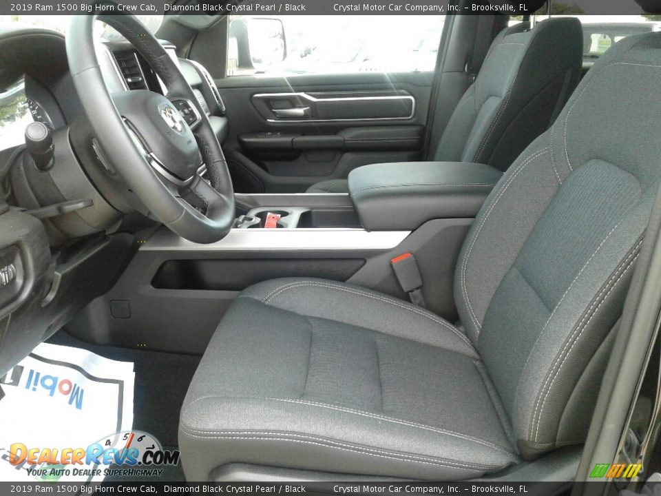 2019 Ram 1500 Big Horn Crew Cab Diamond Black Crystal Pearl / Black Photo #9