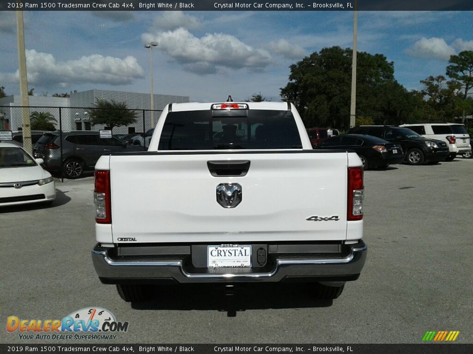 2019 Ram 1500 Tradesman Crew Cab 4x4 Bright White / Black Photo #4