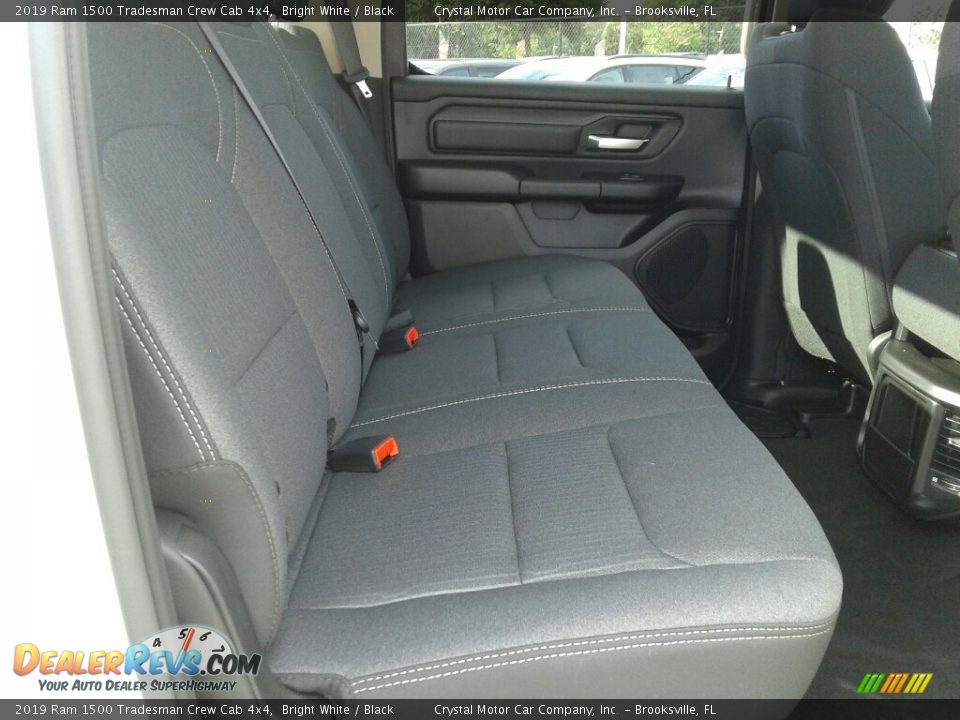 2019 Ram 1500 Tradesman Crew Cab 4x4 Bright White / Black Photo #11
