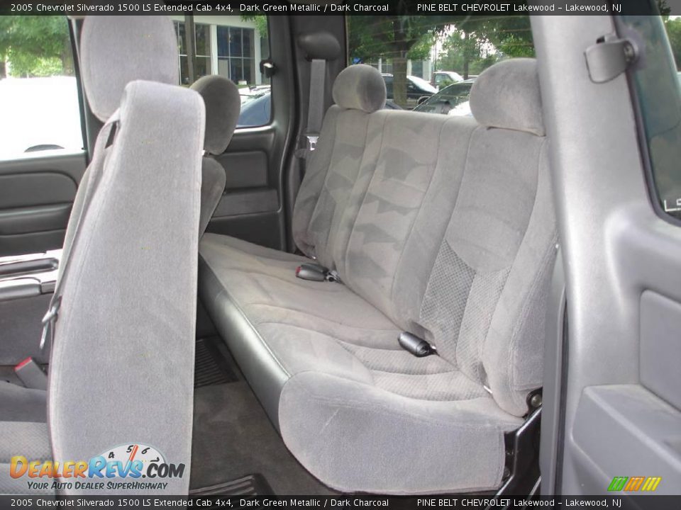 2005 Chevrolet Silverado 1500 LS Extended Cab 4x4 Dark Green Metallic / Dark Charcoal Photo #10