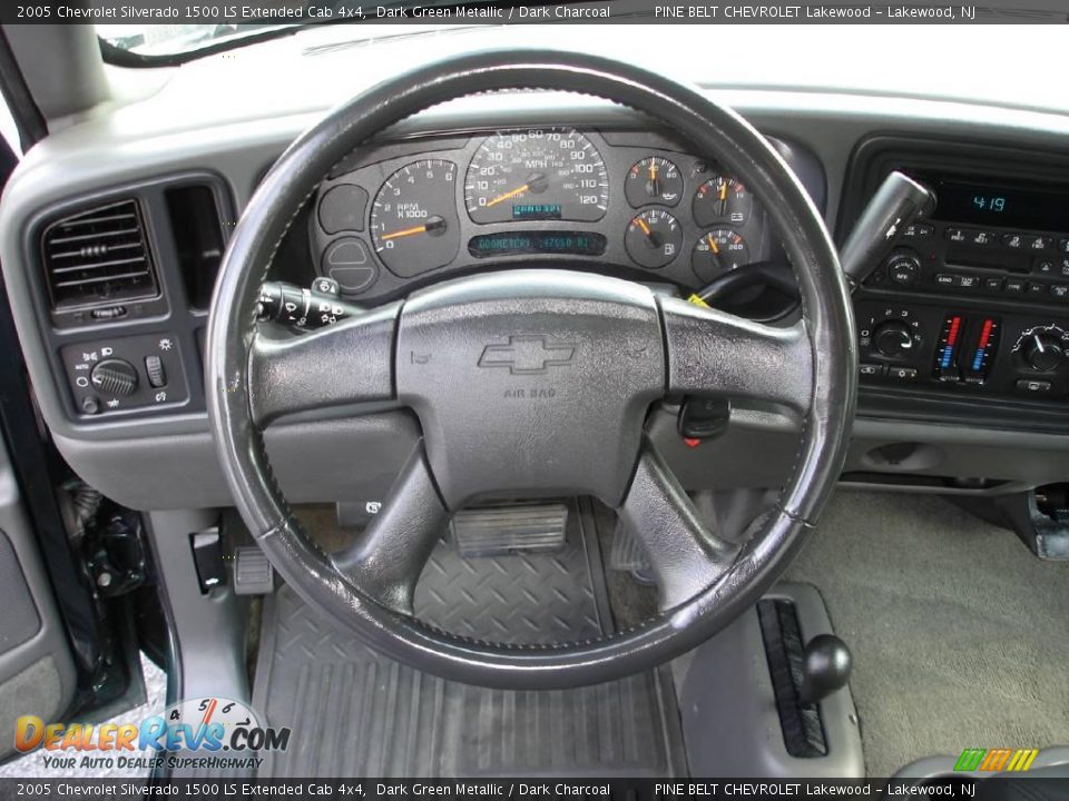 2005 Chevrolet Silverado 1500 LS Extended Cab 4x4 Dark Green Metallic / Dark Charcoal Photo #11