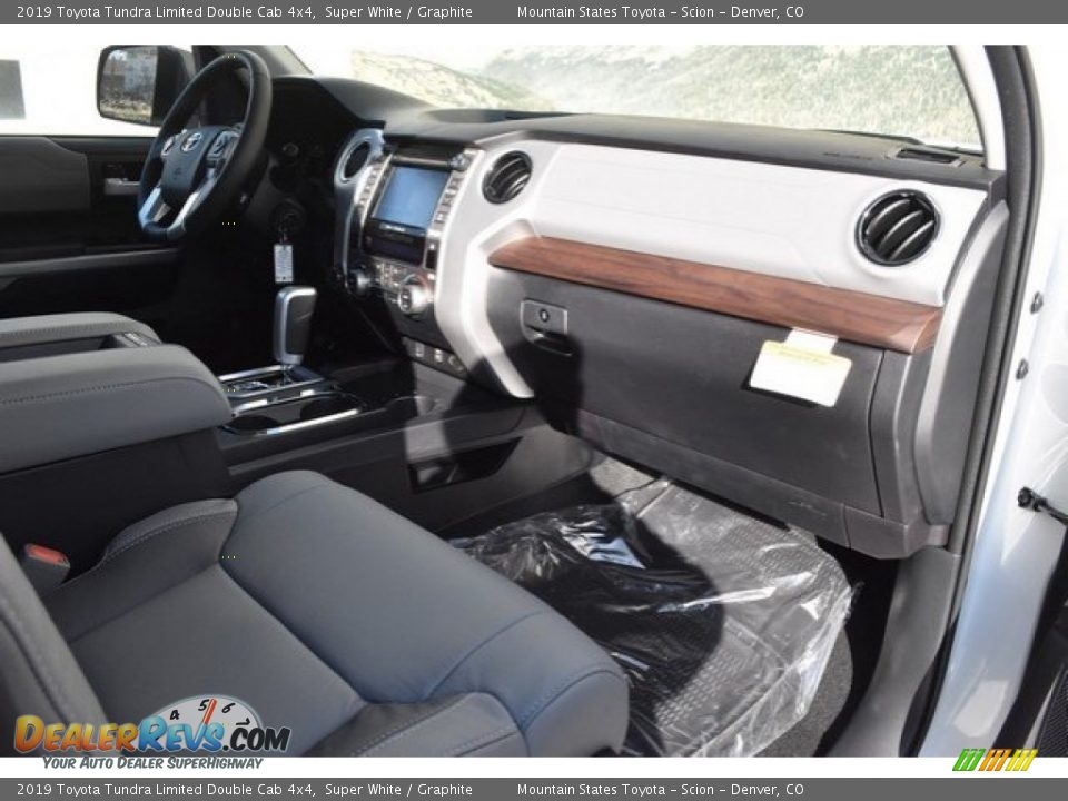 2019 Toyota Tundra Limited Double Cab 4x4 Super White / Graphite Photo #10
