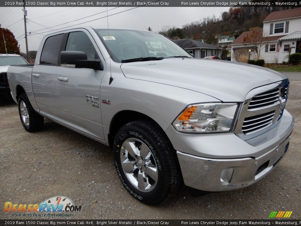 2019 Ram 1500 Classic Big Horn Crew Cab 4x4 Bright Silver Metallic / Black/Diesel Gray Photo #8