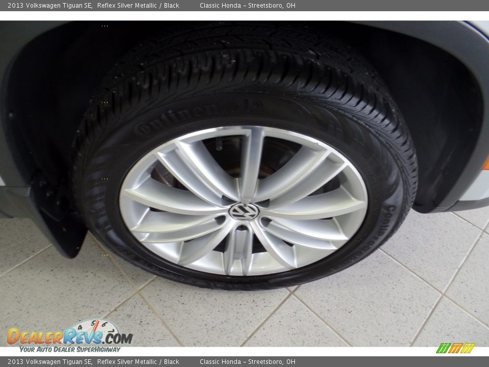 2013 Volkswagen Tiguan SE Reflex Silver Metallic / Black Photo #5