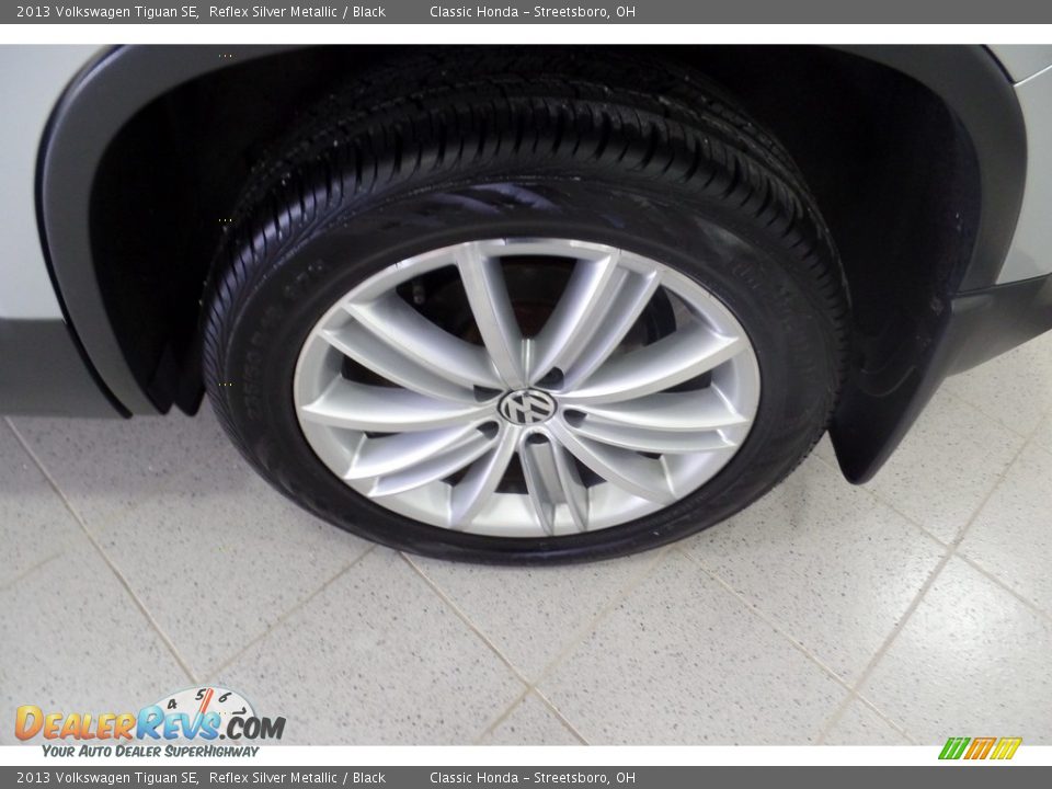 2013 Volkswagen Tiguan SE Reflex Silver Metallic / Black Photo #11
