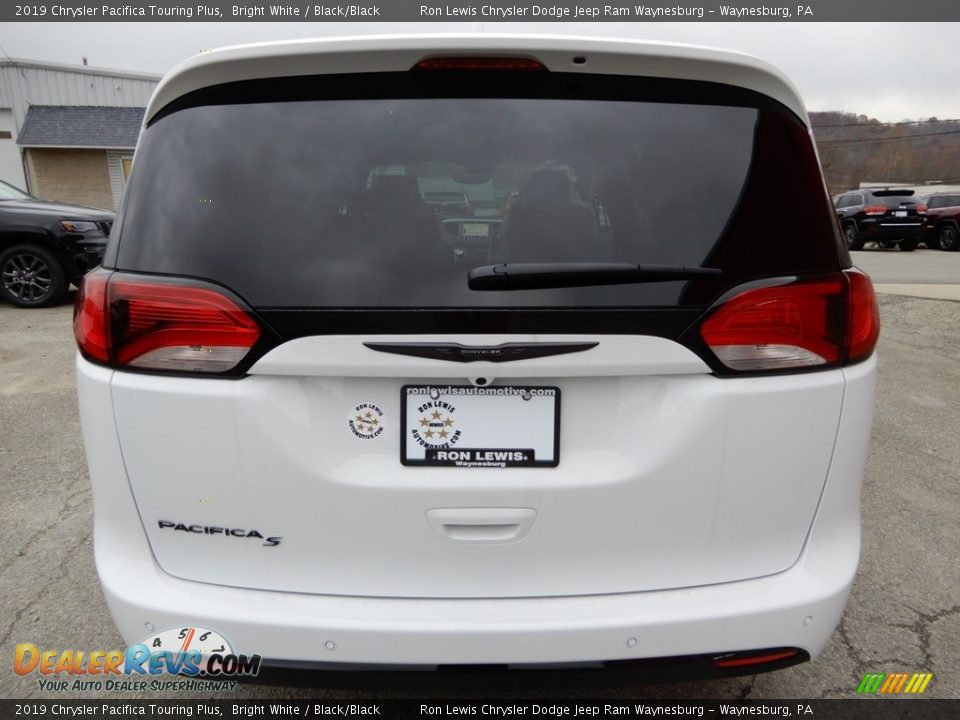 2019 Chrysler Pacifica Touring Plus Bright White / Black/Black Photo #4
