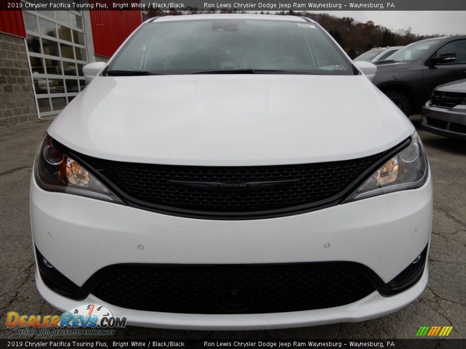 2019 Chrysler Pacifica Touring Plus Bright White / Black/Black Photo #9