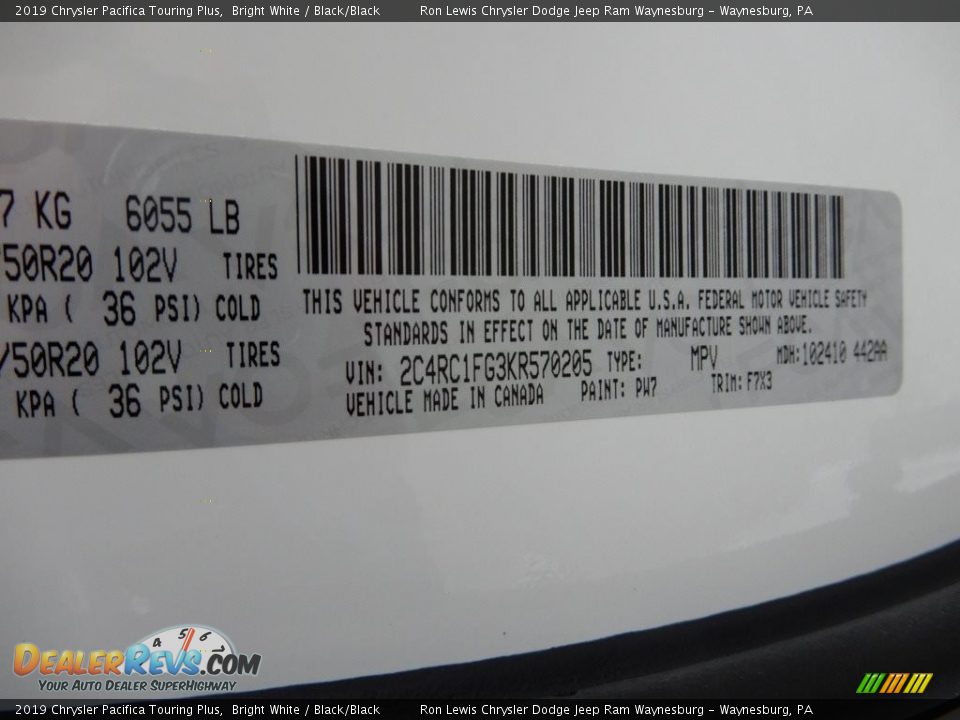 2019 Chrysler Pacifica Touring Plus Bright White / Black/Black Photo #16