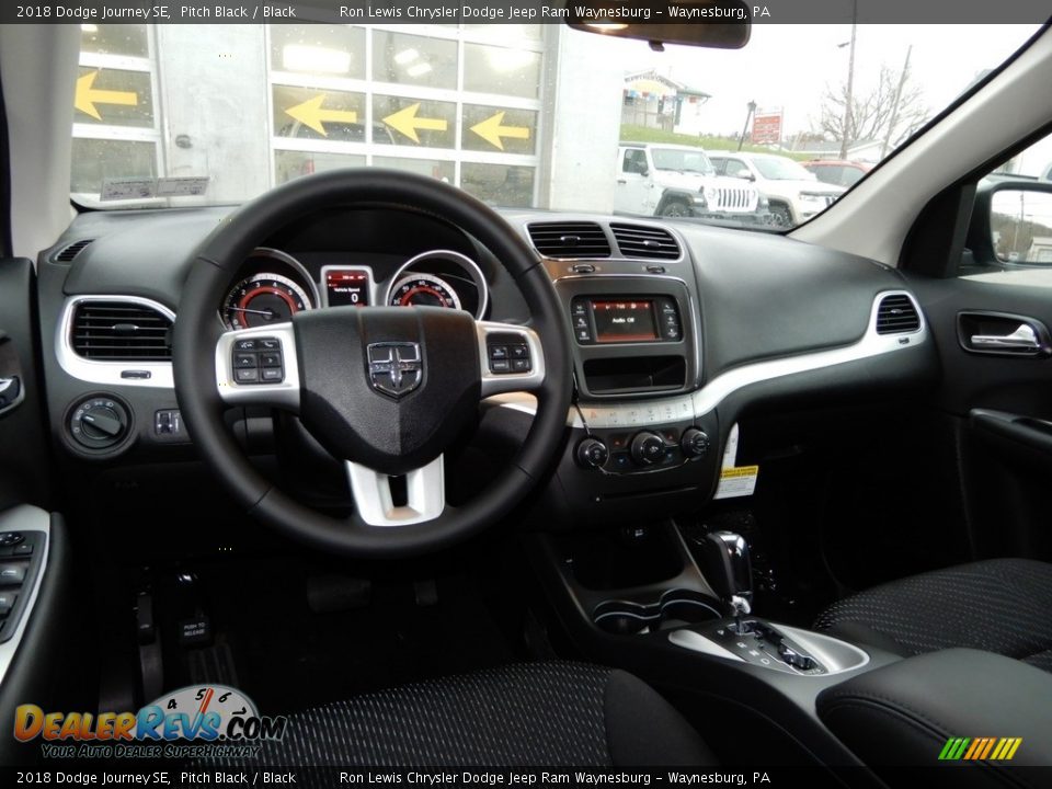 2018 Dodge Journey SE Pitch Black / Black Photo #14