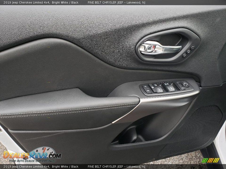2019 Jeep Cherokee Limited 4x4 Bright White / Black Photo #8