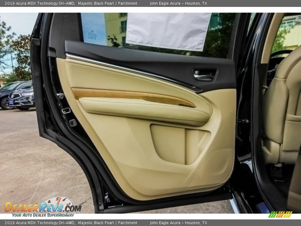 Door Panel of 2019 Acura MDX Technology SH-AWD Photo #17