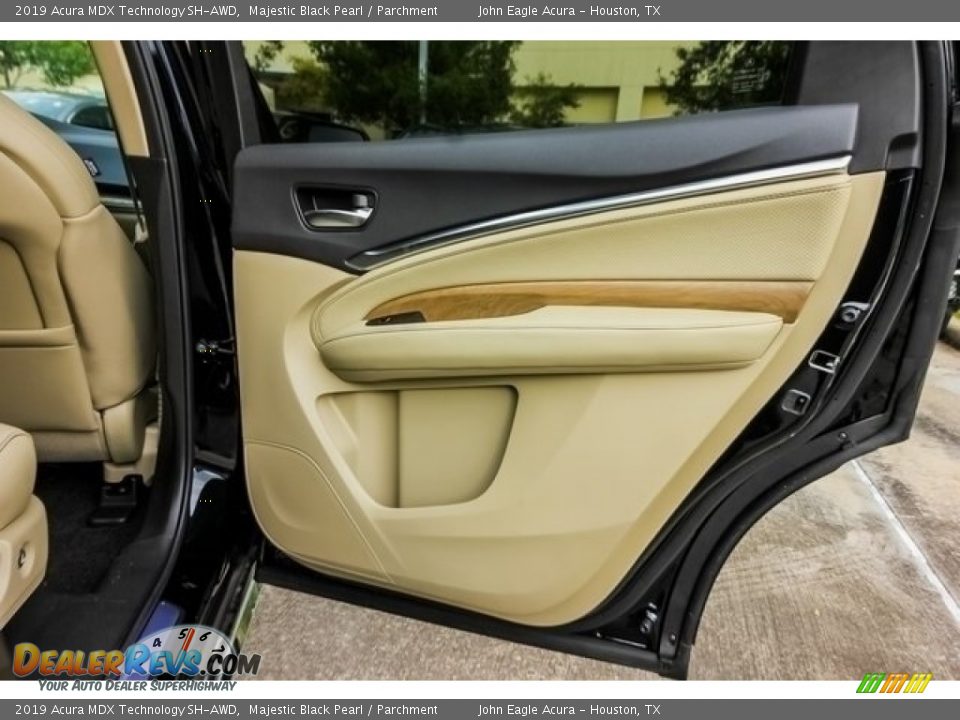 Door Panel of 2019 Acura MDX Technology SH-AWD Photo #22
