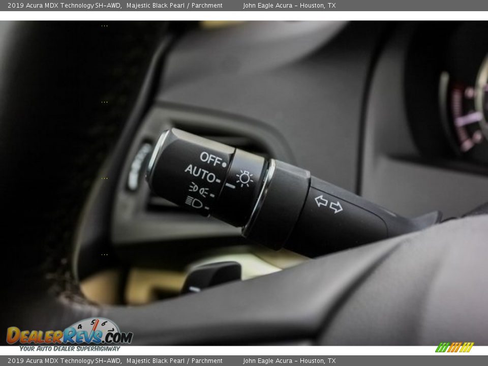 Controls of 2019 Acura MDX Technology SH-AWD Photo #35