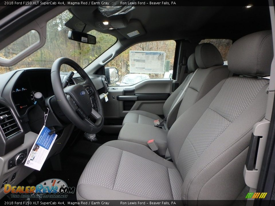 Front Seat of 2018 Ford F150 XLT SuperCab 4x4 Photo #10