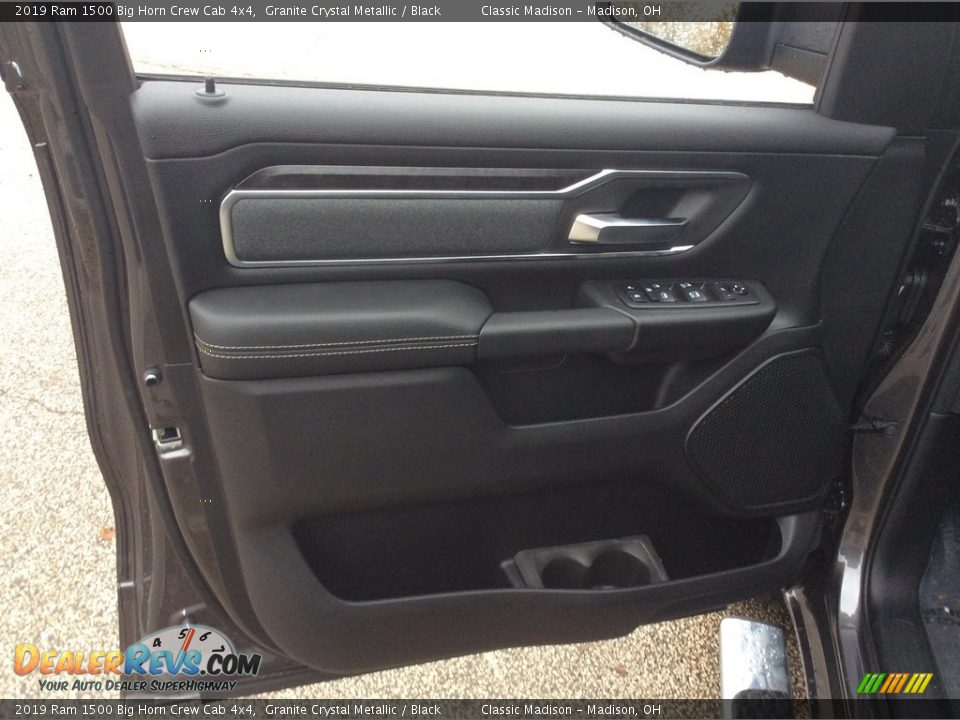 2019 Ram 1500 Big Horn Crew Cab 4x4 Granite Crystal Metallic / Black Photo #8