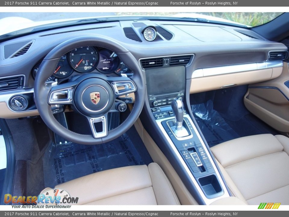 Dashboard of 2017 Porsche 911 Carrera Cabriolet Photo #10