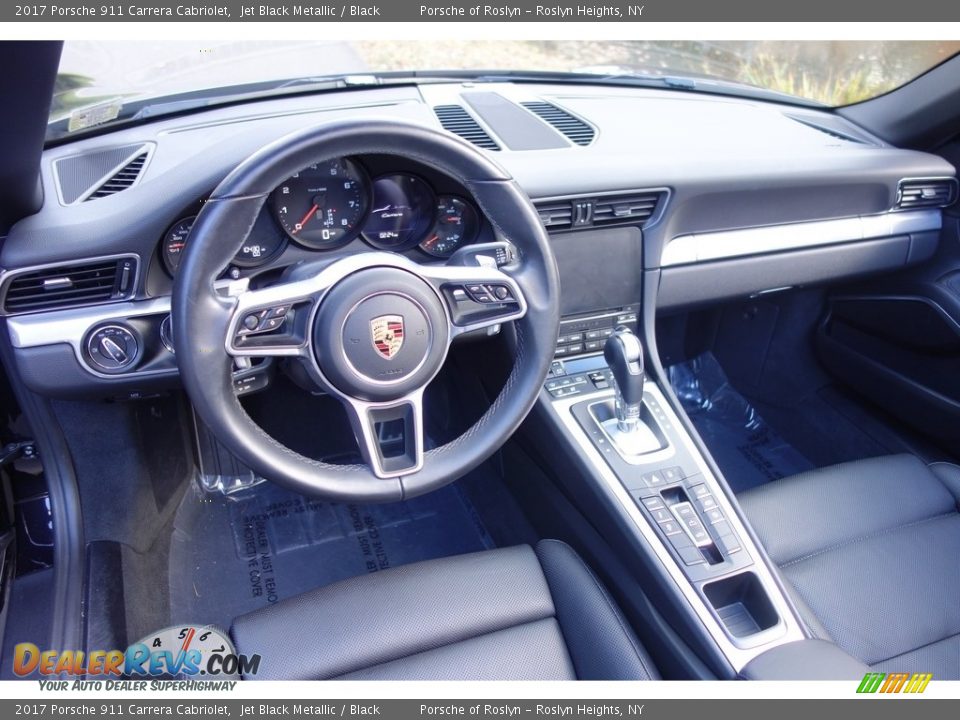 Dashboard of 2017 Porsche 911 Carrera Cabriolet Photo #10