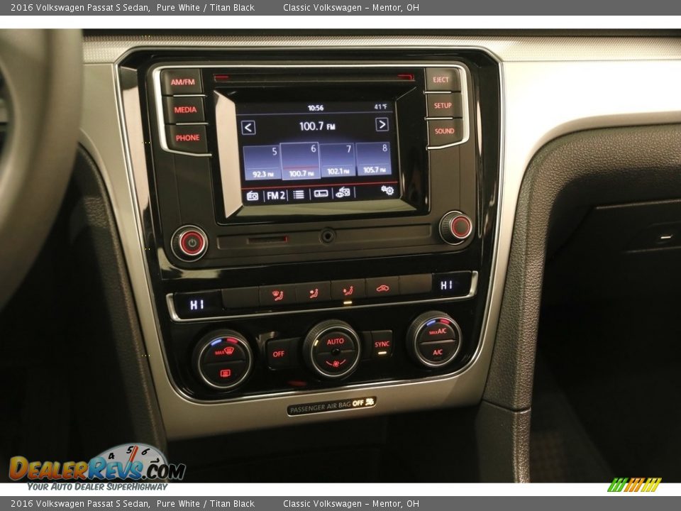 2016 Volkswagen Passat S Sedan Pure White / Titan Black Photo #9