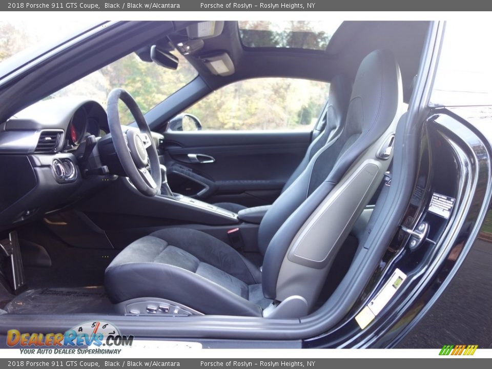 2018 Porsche 911 GTS Coupe Black / Black w/Alcantara Photo #12