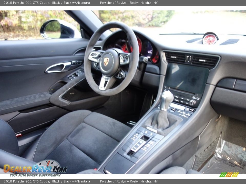 2018 Porsche 911 GTS Coupe Black / Black w/Alcantara Photo #14