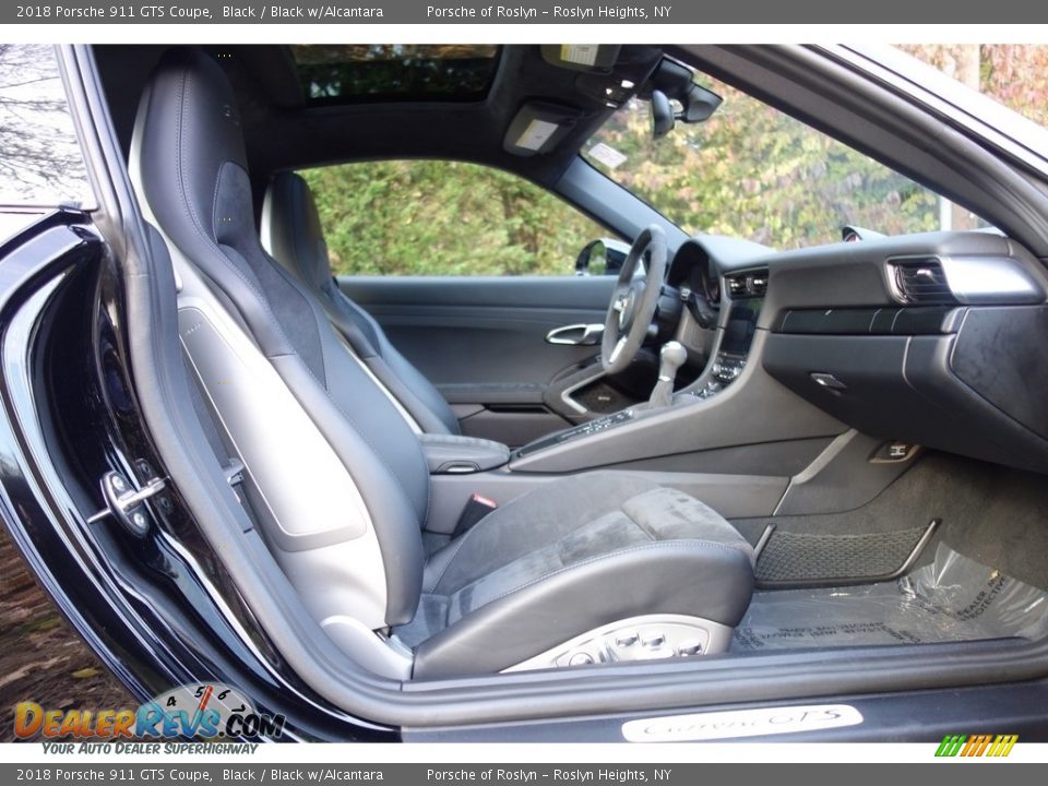 2018 Porsche 911 GTS Coupe Black / Black w/Alcantara Photo #15