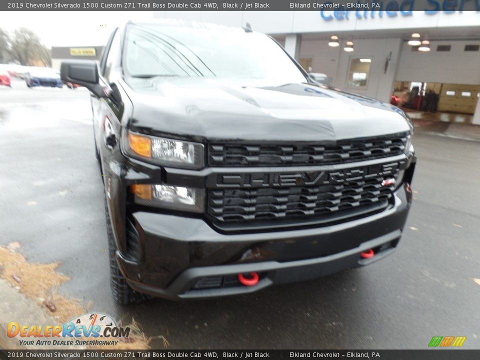 2019 Chevrolet Silverado 1500 Custom Z71 Trail Boss Double Cab 4WD Black / Jet Black Photo #2