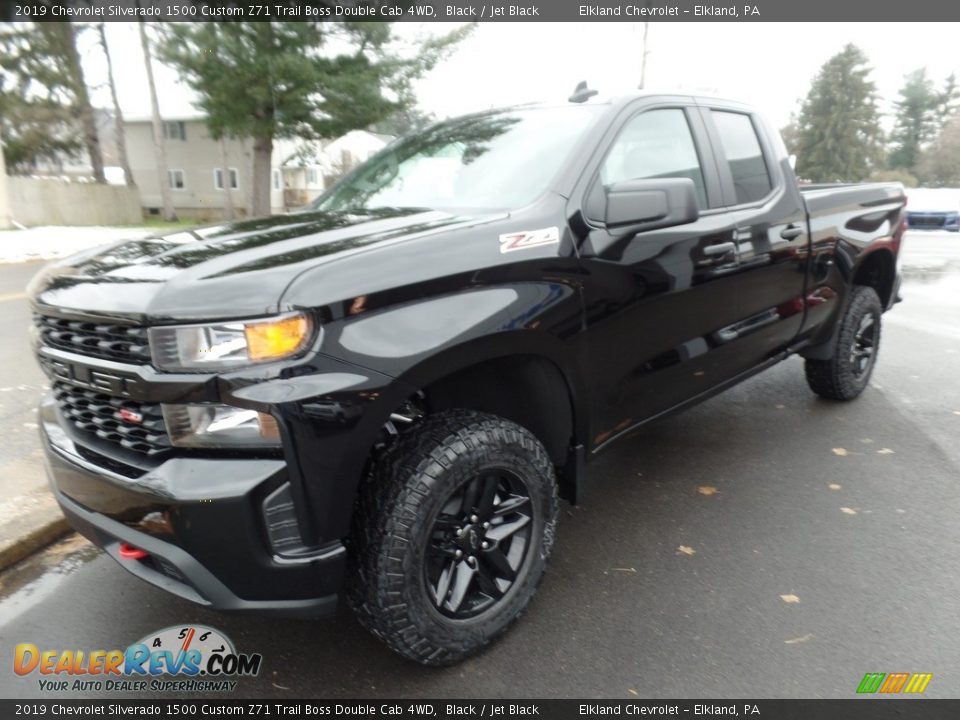 2019 Chevrolet Silverado 1500 Custom Z71 Trail Boss Double Cab 4WD Black / Jet Black Photo #4