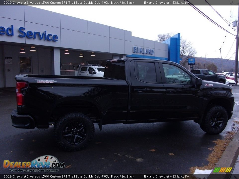 2019 Chevrolet Silverado 1500 Custom Z71 Trail Boss Double Cab 4WD Black / Jet Black Photo #12