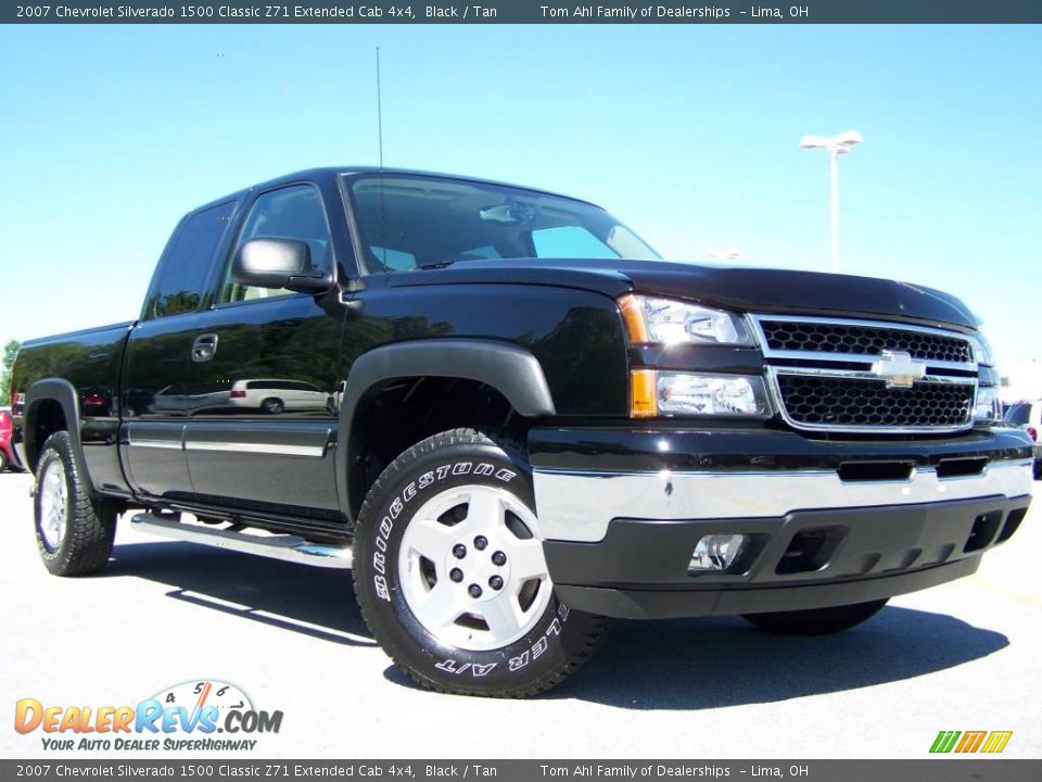 2007 Chevrolet Silverado 1500 Classic Z71 Extended Cab 4x4 Black / Tan Photo #1
