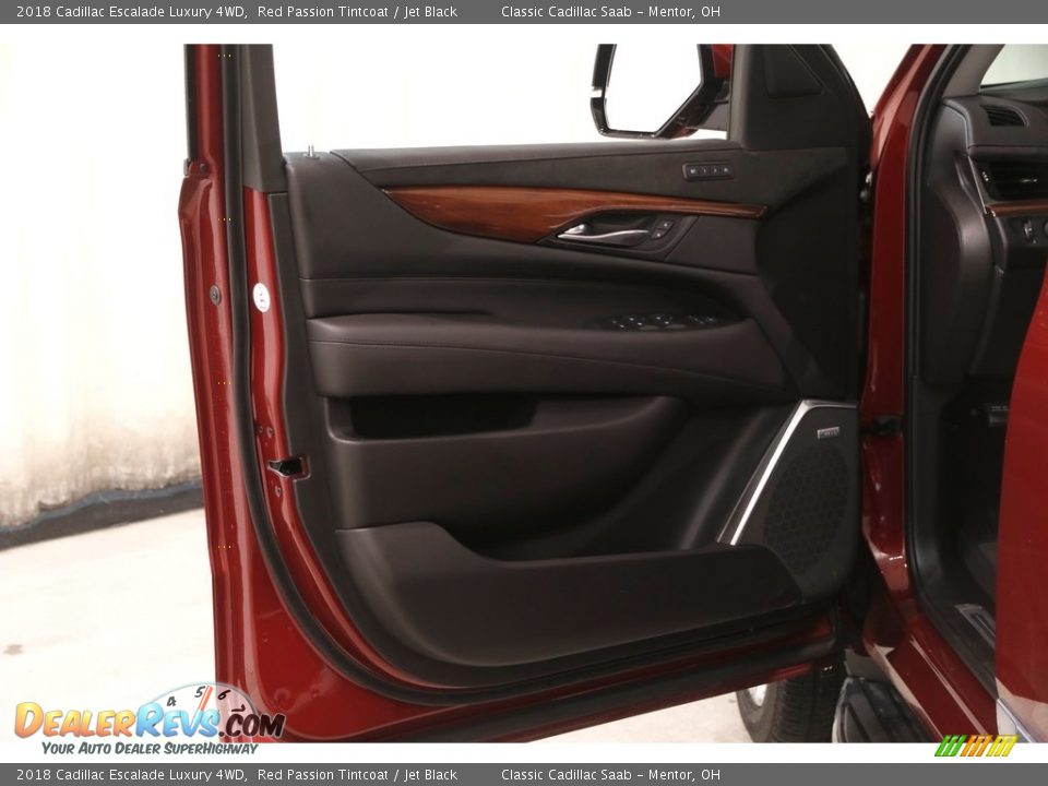 2018 Cadillac Escalade Luxury 4WD Red Passion Tintcoat / Jet Black Photo #4