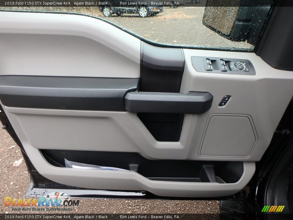 Door Panel of 2019 Ford F150 STX SuperCrew 4x4 Photo #14