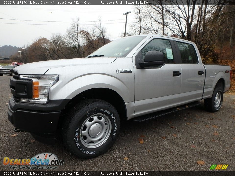 Front 3/4 View of 2019 Ford F150 XL SuperCrew 4x4 Photo #6