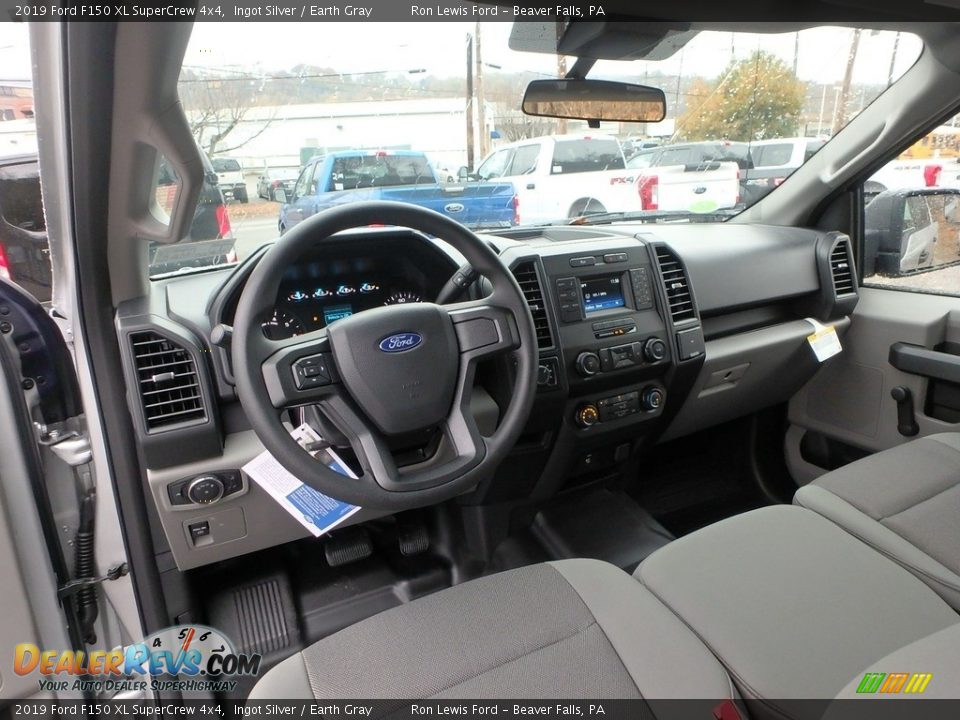 Earth Gray Interior - 2019 Ford F150 XL SuperCrew 4x4 Photo #13