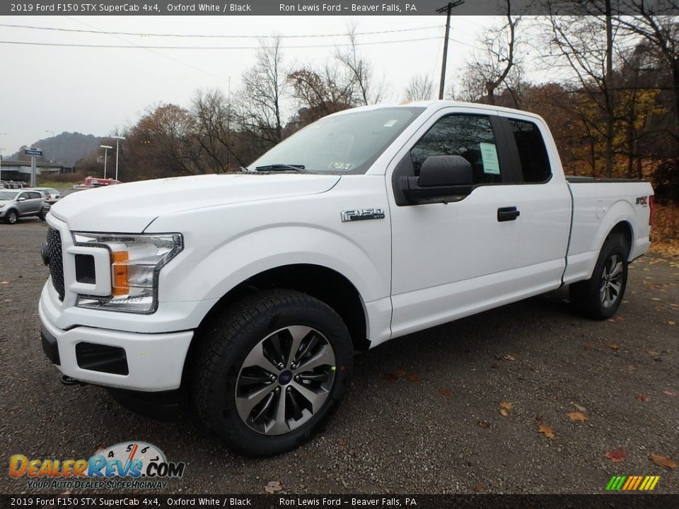 Front 3/4 View of 2019 Ford F150 STX SuperCab 4x4 Photo #6