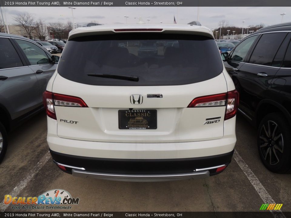 2019 Honda Pilot Touring AWD White Diamond Pearl / Beige Photo #6