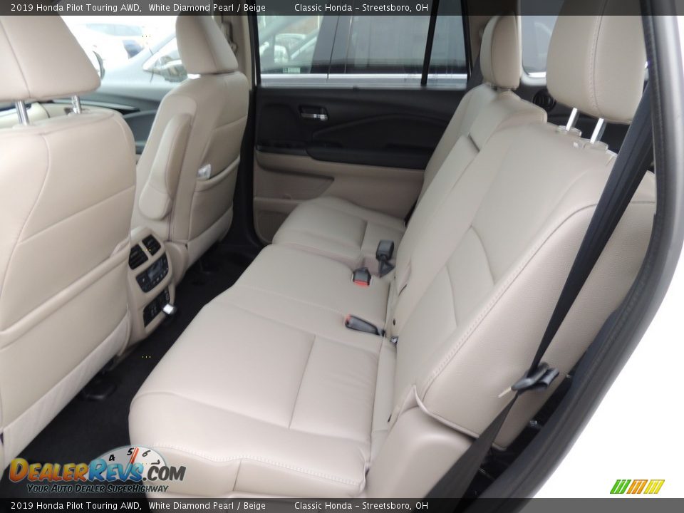 2019 Honda Pilot Touring AWD White Diamond Pearl / Beige Photo #12