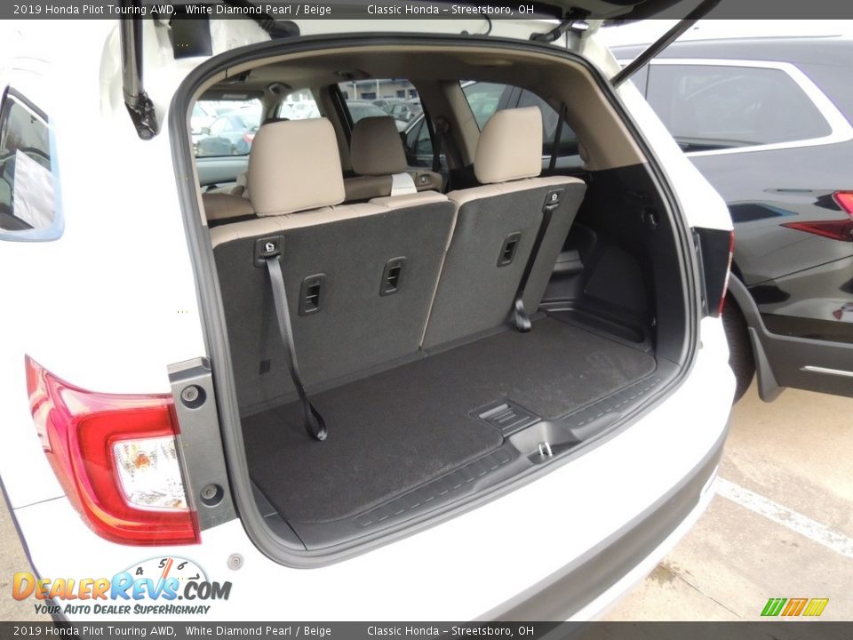 2019 Honda Pilot Touring AWD White Diamond Pearl / Beige Photo #14