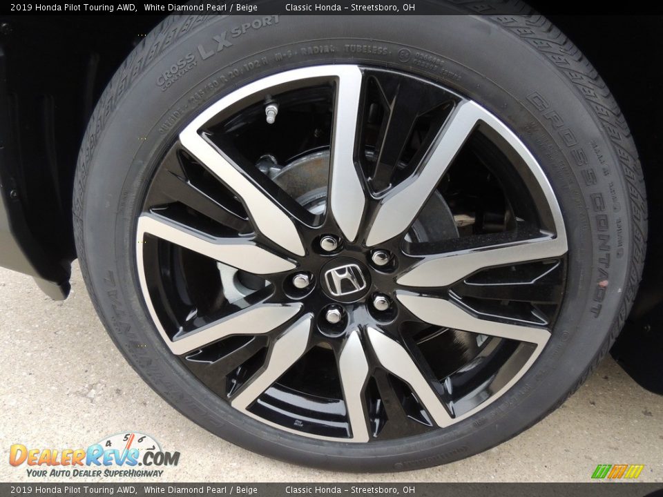 2019 Honda Pilot Touring AWD White Diamond Pearl / Beige Photo #15