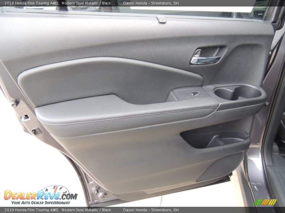 2019 Honda Pilot Touring AWD Modern Steel Metallic / Black Photo #9