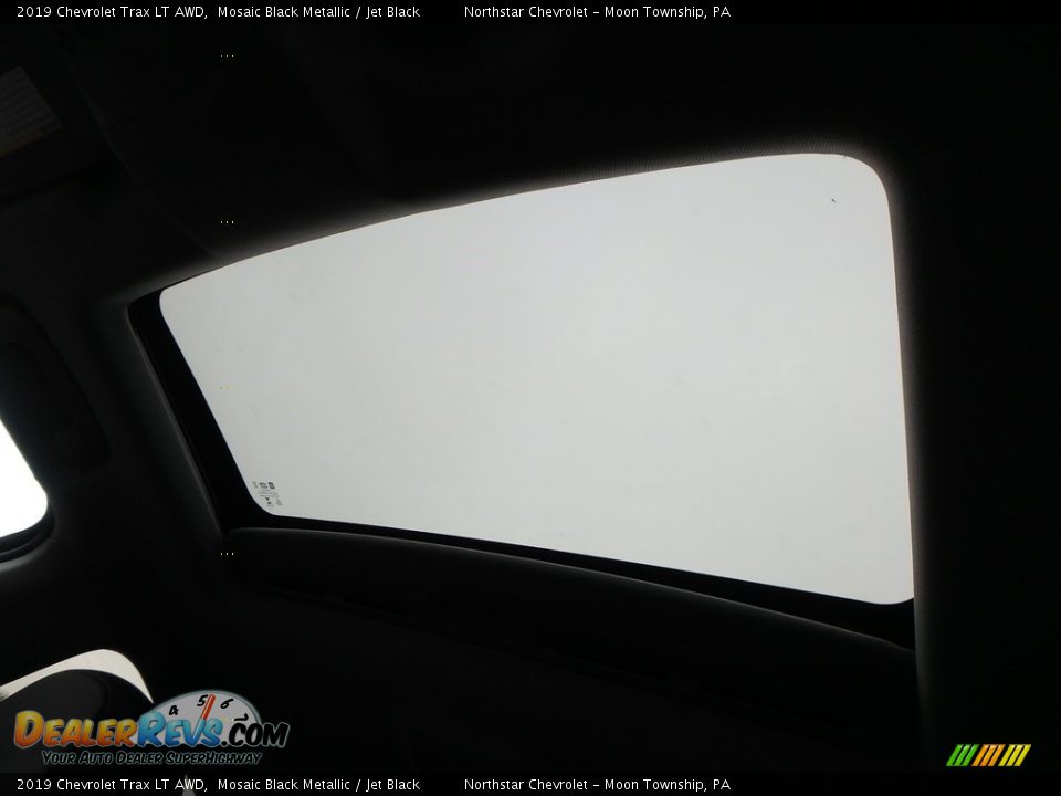 2019 Chevrolet Trax LT AWD Mosaic Black Metallic / Jet Black Photo #17